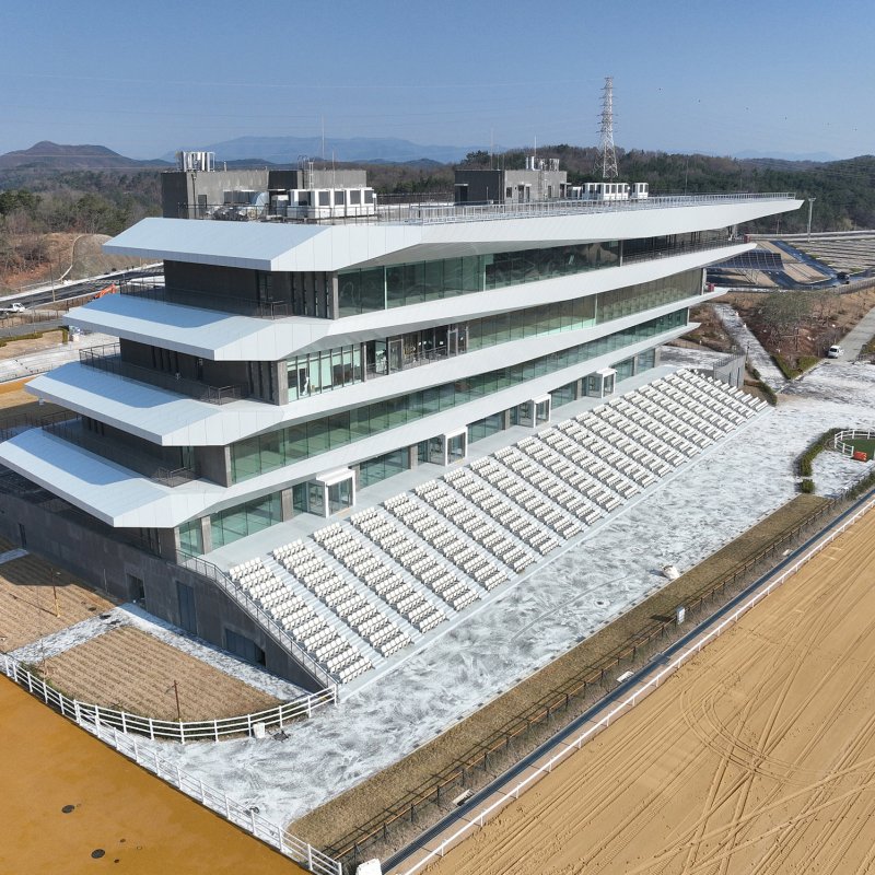 렛츠런파크 영천 실전 대비 첫 모의 경주