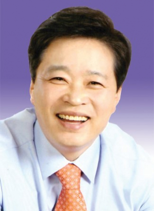 이춘우 제1부의장.