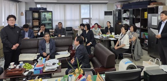 신임회장에 선출된